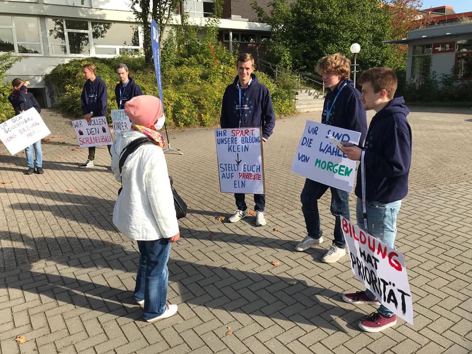 Erfolgreiche Demo vor dem Kreistag!